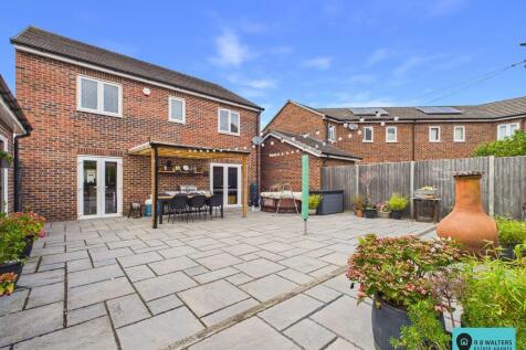 Rear Aspect / Garden 
