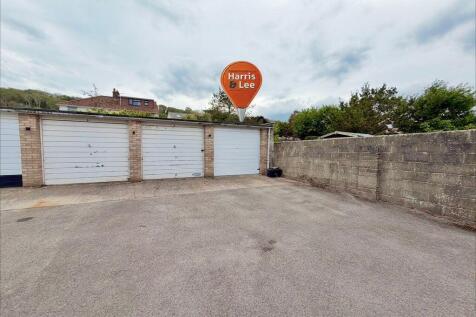 Garage &amp; Parking