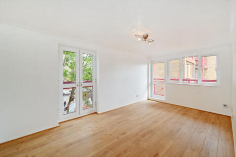 London, E3 - property photo