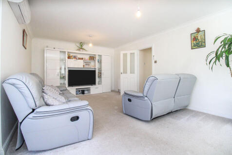 Lounge 2