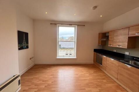 Open Plan Lounge Kitchen