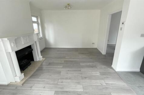 Ashcombe Close, Leigh-on-Sea photo 3