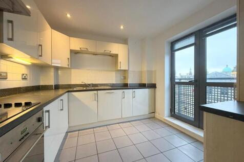 86QC - KITCHEN 1.jpg