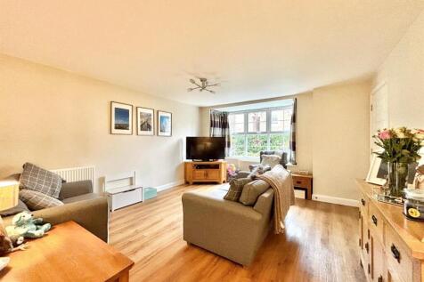 WhatsApp Image 2025-11-27 at 11.05.32_51191370.jpg