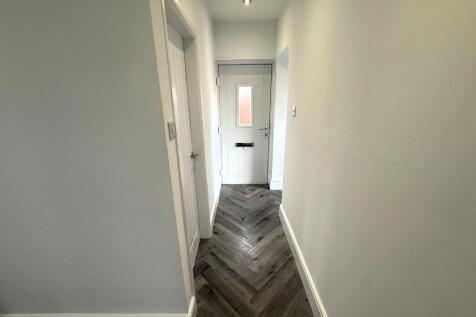 Entrance Hallway.jpeg
