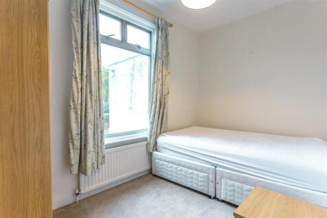 Goldsmith Road, Acton W3 photo 4