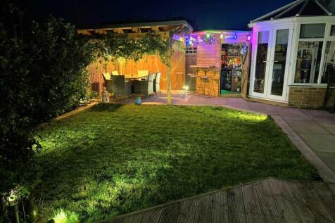 Gazebo &amp; Bar