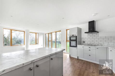 Reception/Kitchen