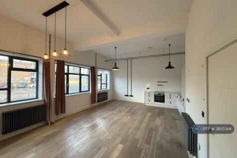 Unfurnished Lounge