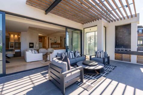 Easy indoor, outdoor flow