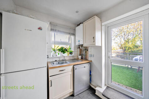 683e5f05-2394-44c...