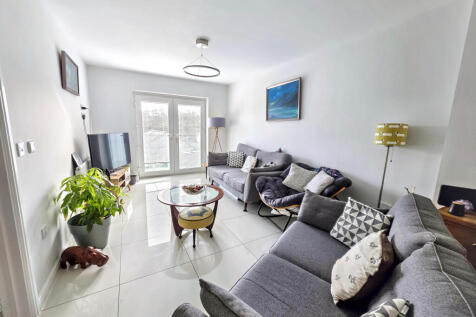 Sandpiper Road, Plymouth,  photo 4