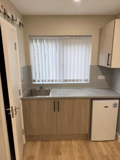 Brooklands Road, 7 Brooklands Road, Romford, RM7 7DX photo 3