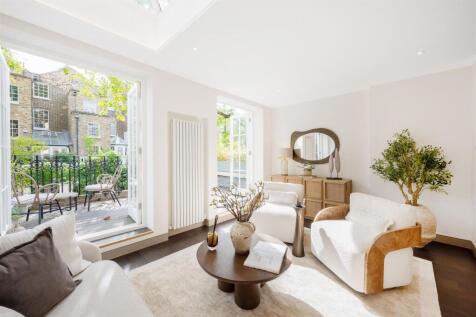 4 Caroline Terrace Hi-8.jpg