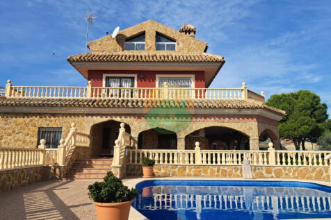 4 Bedroom Detached For Sale-ATA04-1