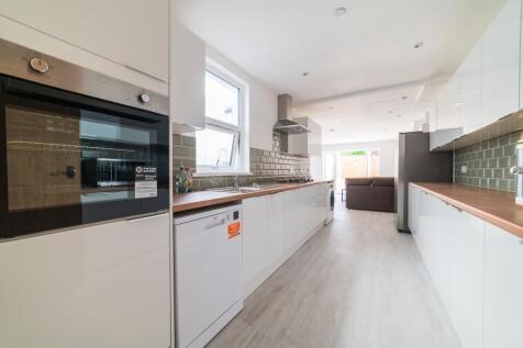 Call 02920 668585 to secure your viewing _1