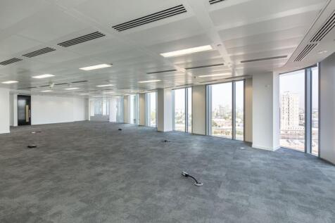 5 Churchill Place 55.jpg