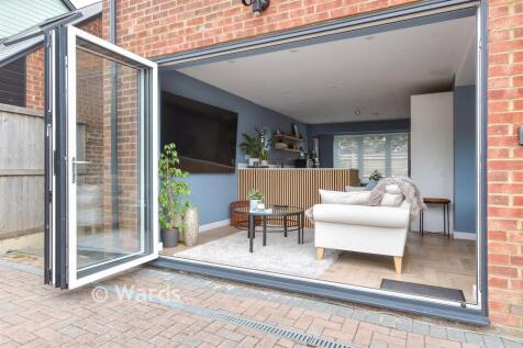 External Lifestyle Photograph