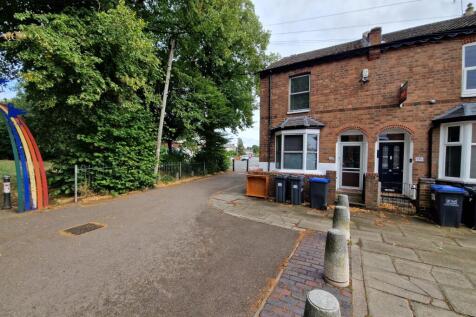 5-bed terraced on 132 Shrubland Street, Leamington Spa, £2,650/mo