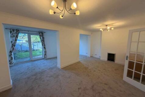 Chichester Drive photo 3