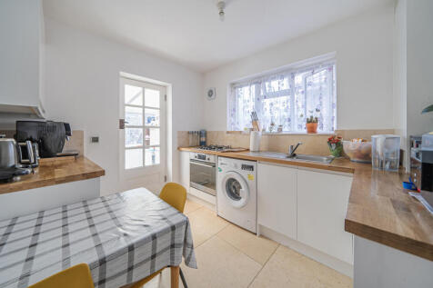 1349607-4-68c02c3...