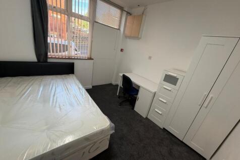 Raven Road, Hyde Park, Leeds, West Yorkshire, LS6 photo 4