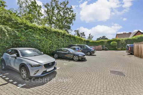 Driveway/Parking