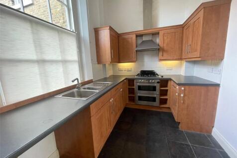 Horseshoe Crescent, Shoeburyness, Southend-on-Sea, Essex, SS3 photo 3