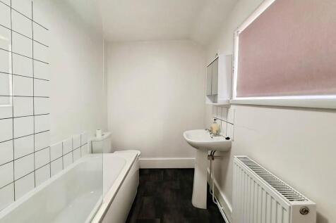 824b3b53-WhatsApp...