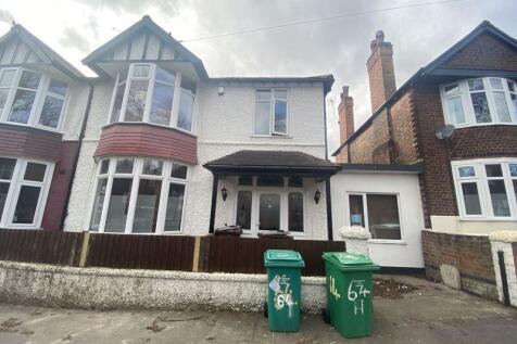 8-bed house on Harrington Drive, Nottingham, £5,200/mo