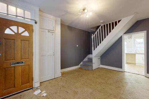 122 Wulfstan Street, East Acton, London, W12 0AH