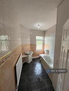 Warrington Road, Wigan, WN2 photo 5