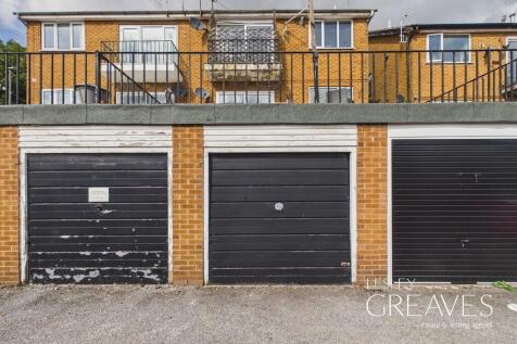 Garage Middle