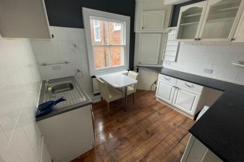 East Parade, Rhyl, LL18 3AL photo 4
