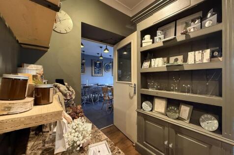 14 Homeware and Gifts.JPG