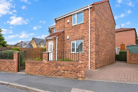 2-bed flat on Wellington Street, Alverthorpe, Wakefield, £725/mo
