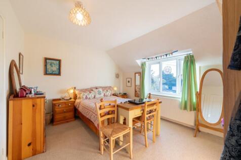 20241003154257 - 74A02621-HDR - 4 Garrison Lane, F