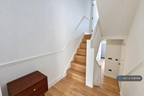 Stanley Road, Teddington, TW11 photo 3