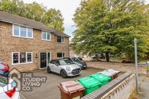 6-bed semi-detached on Swenson Avenue, Lenton, £4,030/mo