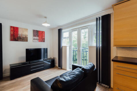 2-bed house on Ashby Grove, Loughborough, £1,343/mo