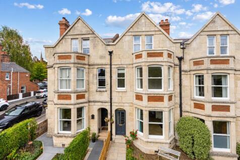 21 Barnfield Road
