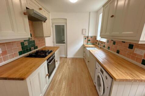 Kitchen new.jpeg