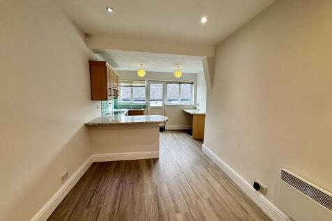 Biddulph Road, Congleton photo 2