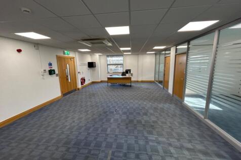 Office to rent Image 6