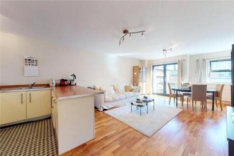 Reception/Kitchen