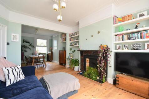 Living &amp; dining room