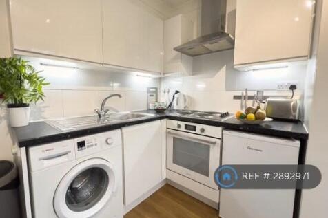 Station Road, Amersham, HP7 photo 3