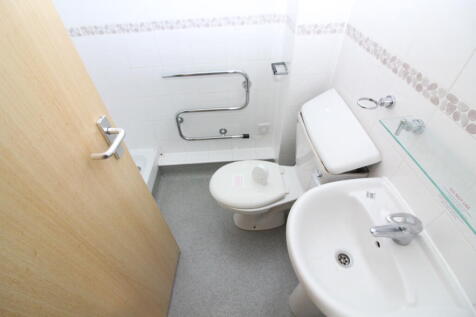 Room 3 Bathroom T202510291444.jpg