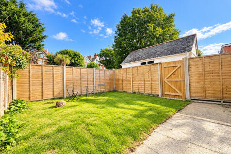 Garden Flat 2