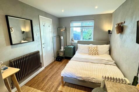 1 Penmerrin Court Ground Floor Bedroom